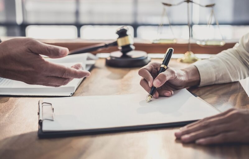 Avoiding Common Pitfalls in Choosing Arapahoe Bail Bond Agents